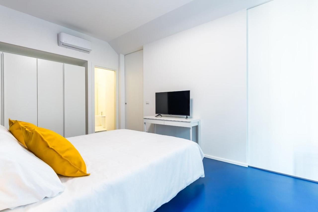 Piazza Municipio Apartments By Wonderful Italy Neapel Exteriör bild