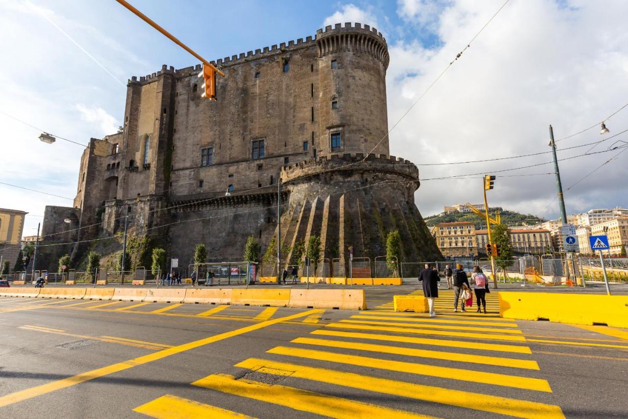 Piazza Municipio Apartments By Wonderful Italy Neapel Exteriör bild