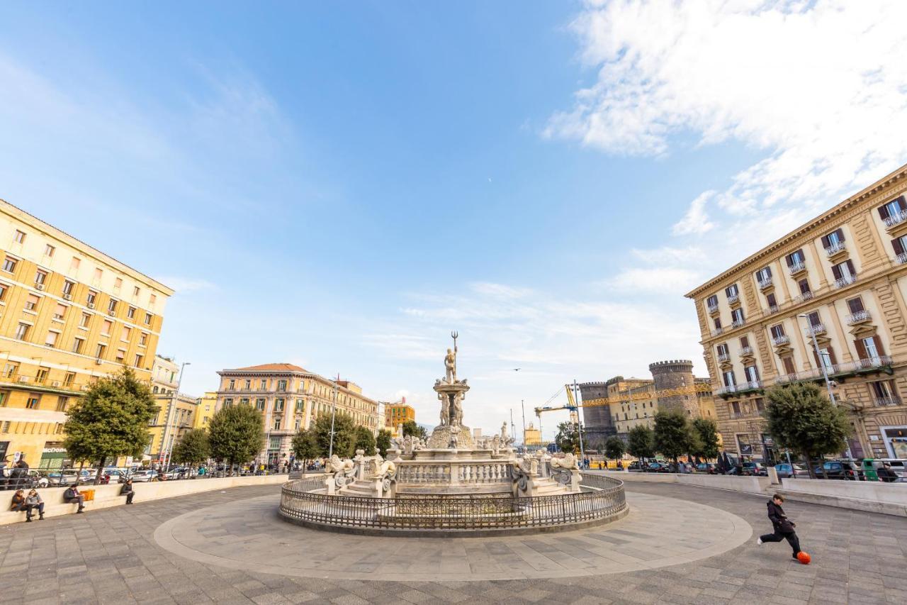 Piazza Municipio Apartments By Wonderful Italy Neapel Exteriör bild