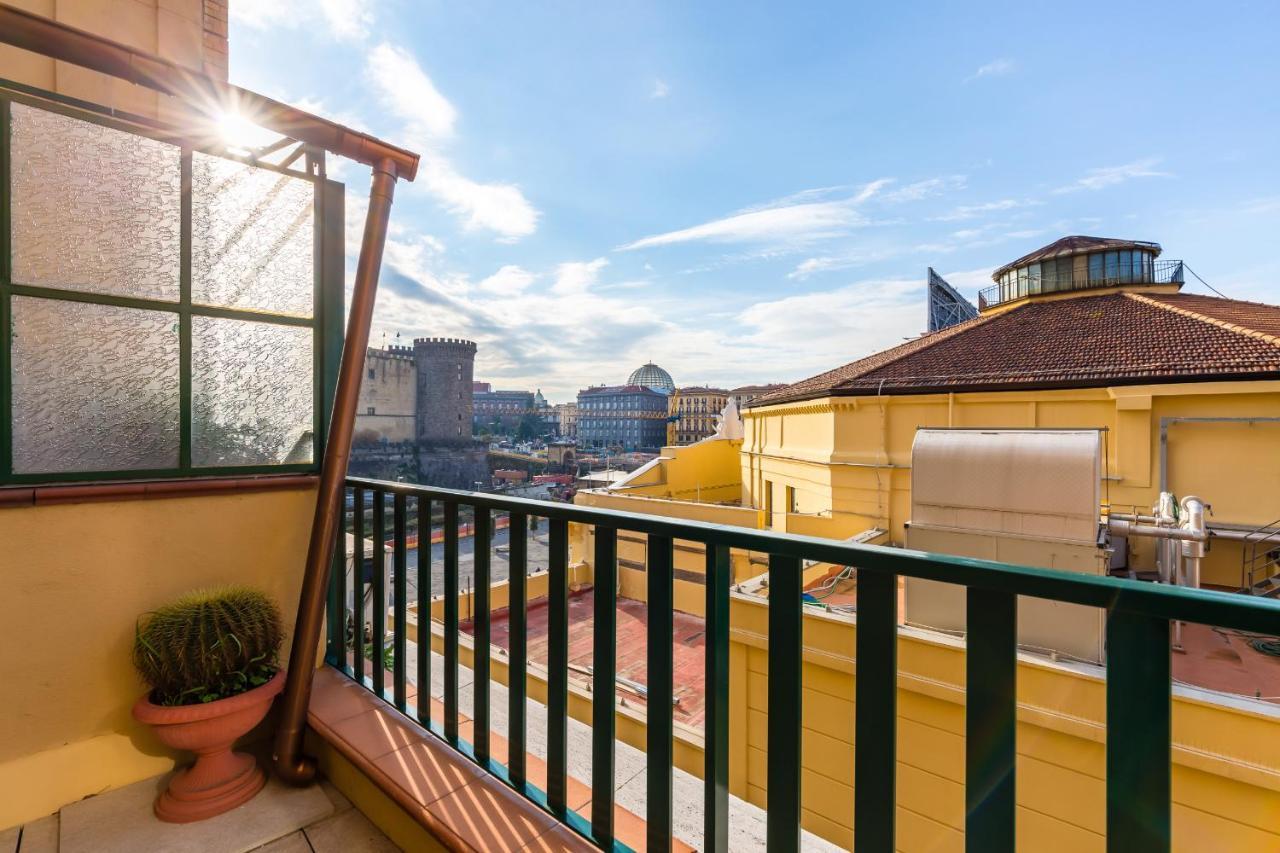Piazza Municipio Apartments By Wonderful Italy Neapel Exteriör bild